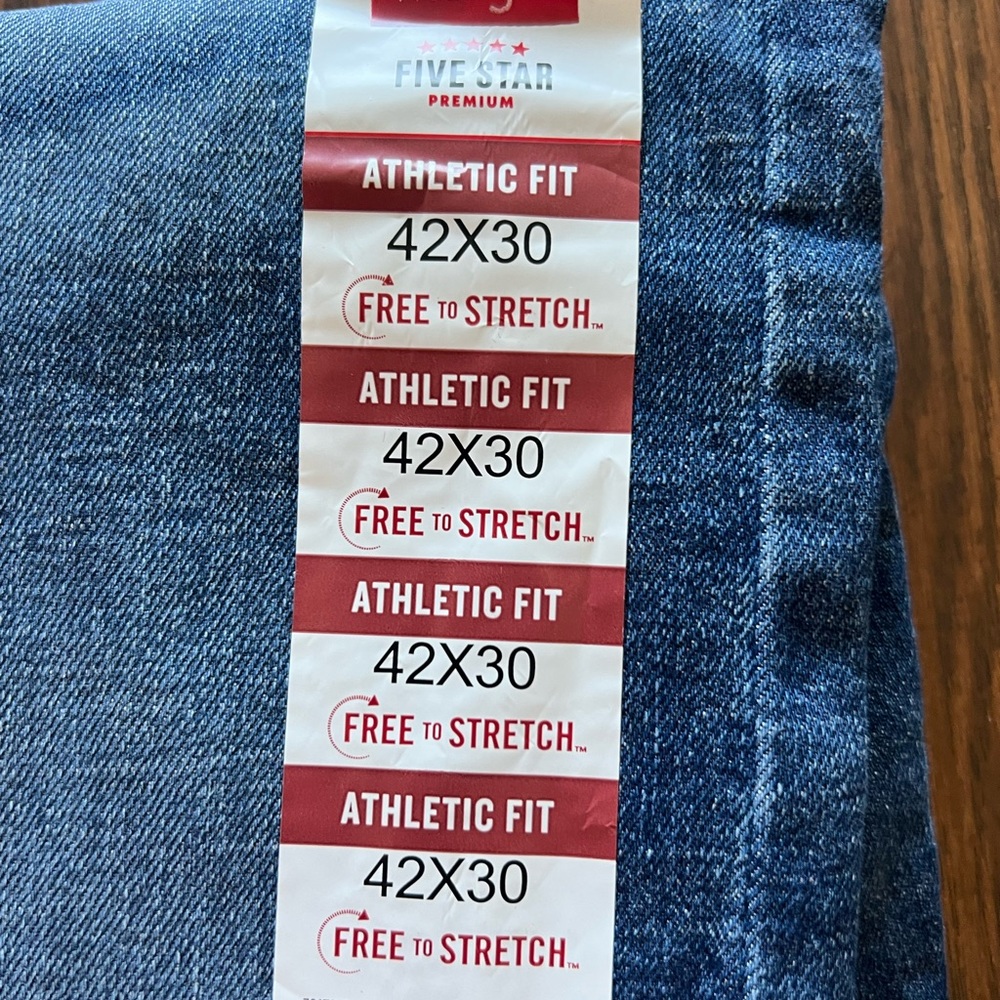 NWT Wrangler Blue Athletic Fit straight Men’s Jeans 42x30 denim Workwear - Picture 5 of 14